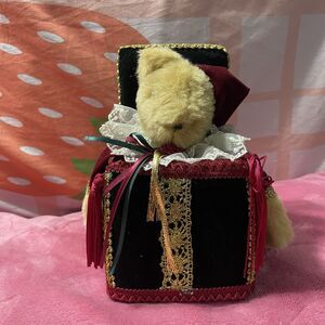 Vintage Victorian Christmas Teddy Bear Wind Up  Music Box Plays White Christmas